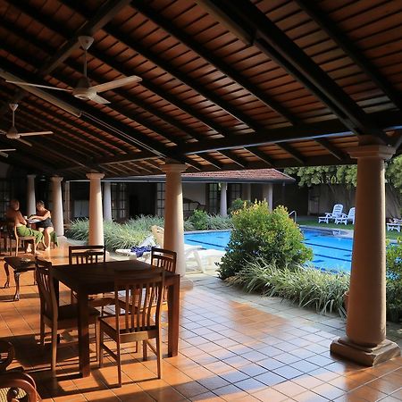Tropical Villas Negombo Ngoại thất bức ảnh
