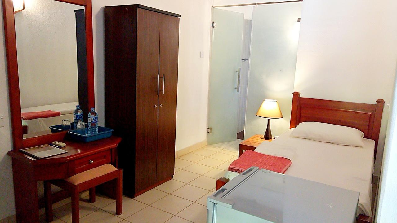 Tropical Villas Negombo Ngoại thất bức ảnh