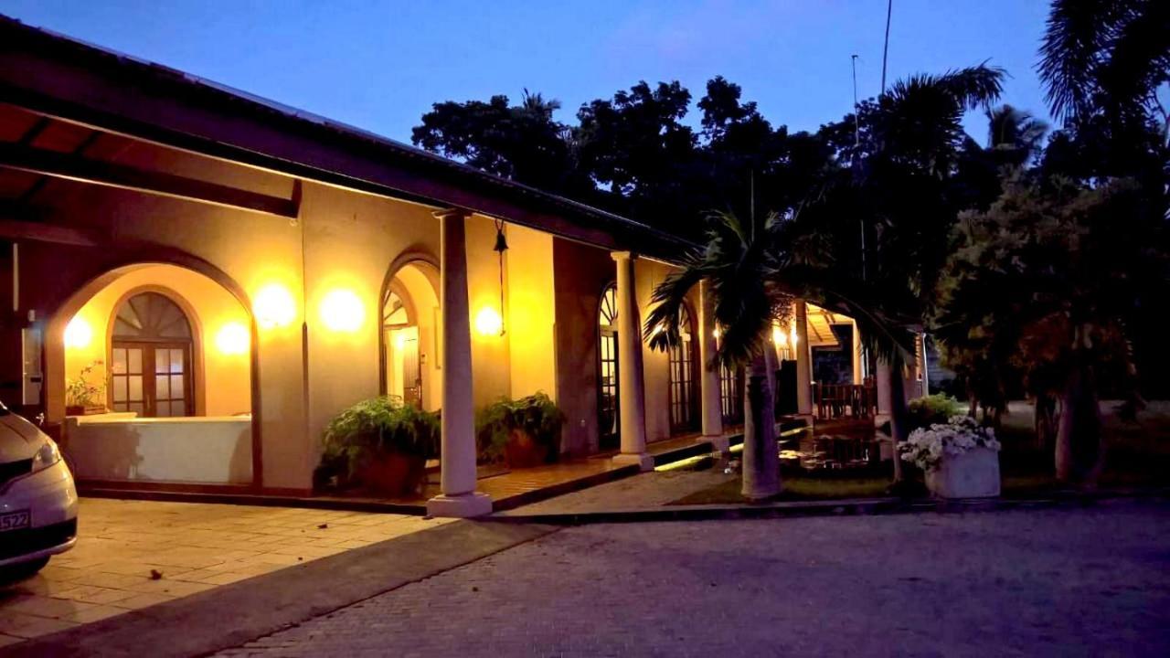 Tropical Villas Negombo Ngoại thất bức ảnh